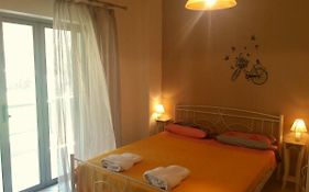 Moiras Apartments